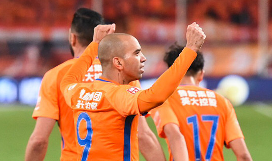 广州恒大主场不敌大连一方，遭遇两连败的简单介绍
