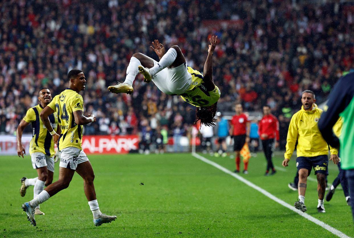 球员心态坚定，赢得关键比赛