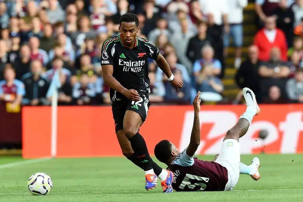 阿斯顿维拉客场逆转胜出，冲击前列的简单介绍