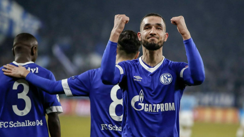 沙尔克在客场击败对手，逆转颓势