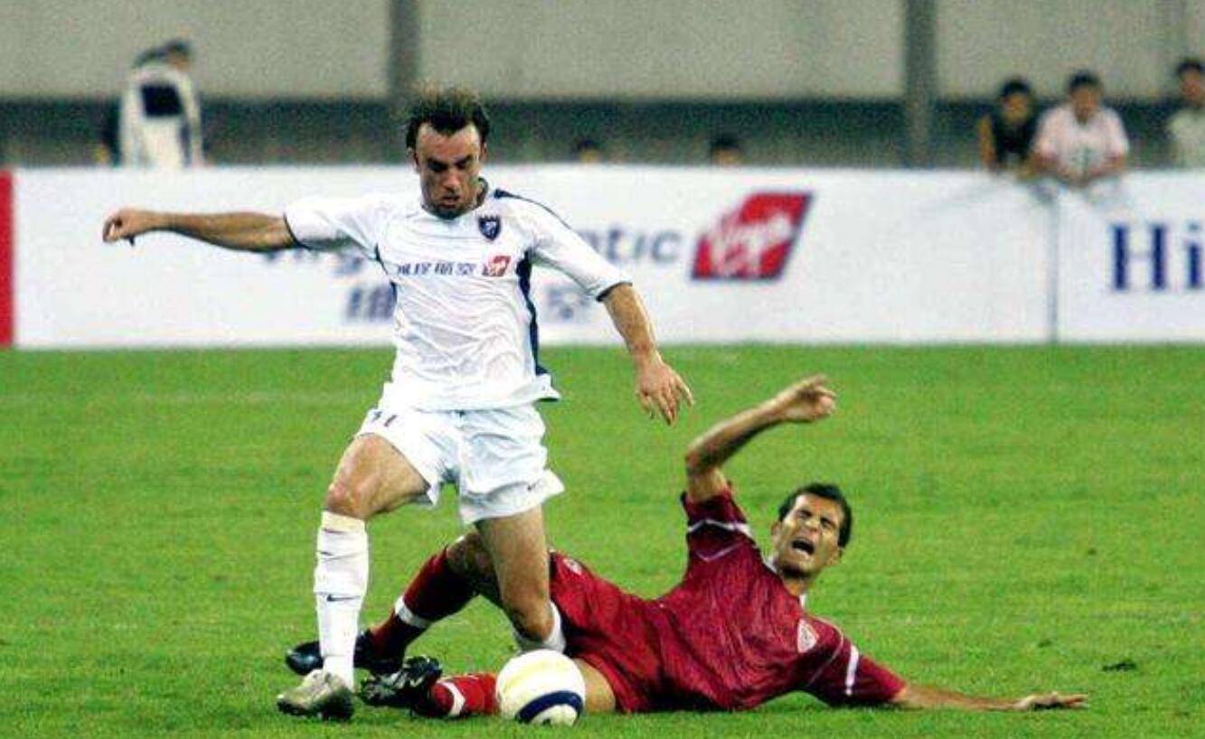 关于罗马尼亚客场逼平冰岛，小组出线压力山大的信息