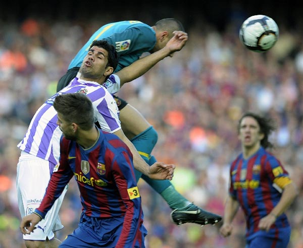 梅西技高一筹，带领巴萨豪取胜利