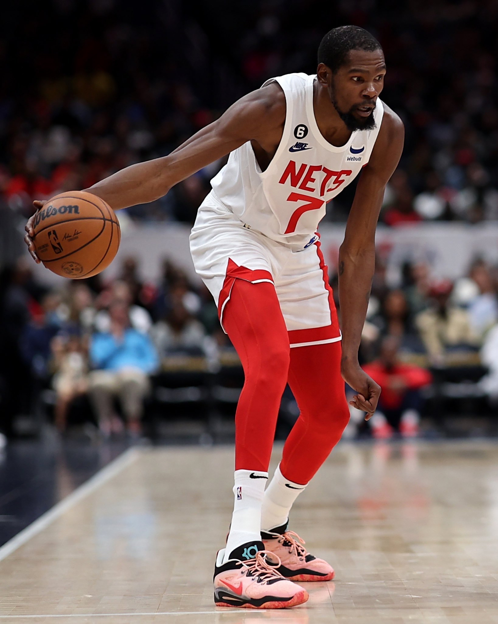 篮网客场大胜黄蜂，杜兰特27分