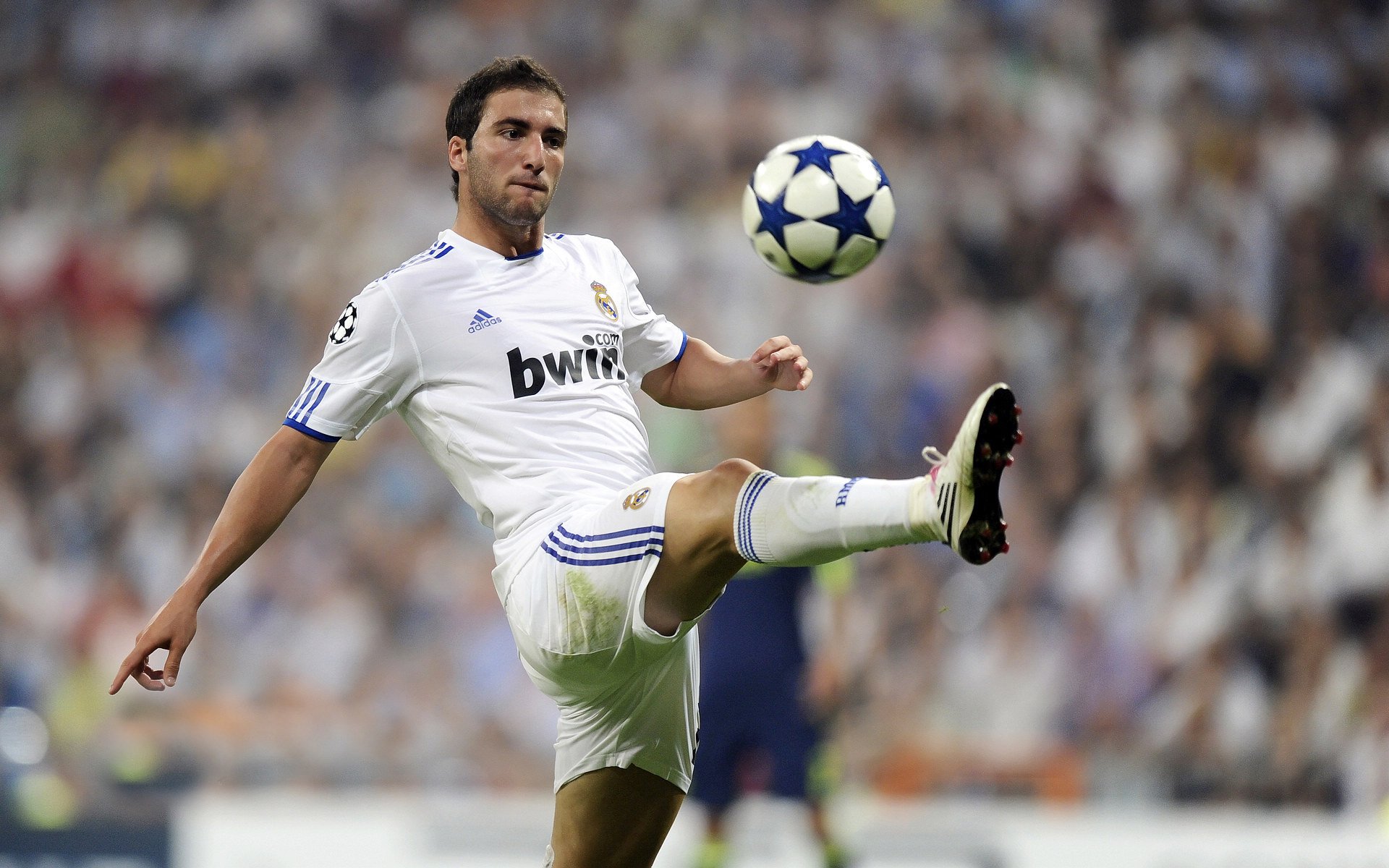 绝境双雄，米切尔逆天改命，71分刷新NBA总决赛之夜史诗篇章