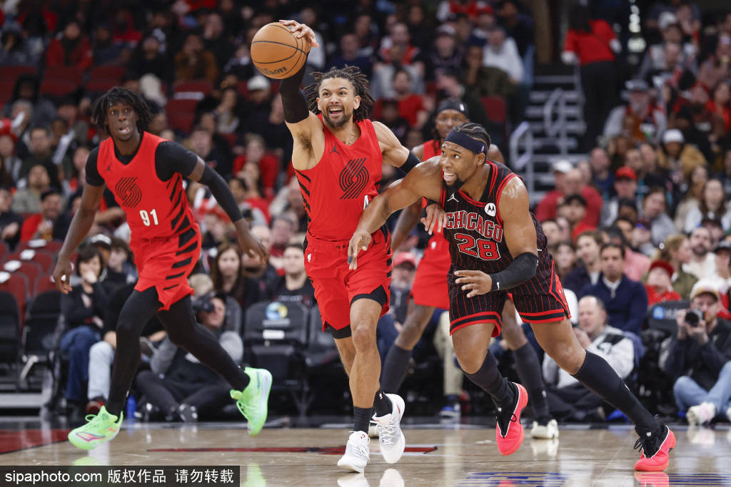 开拓者对阵掘金,利拉德发挥堪称完美 开拓者对阵掘金,利拉德发挥堪称完美