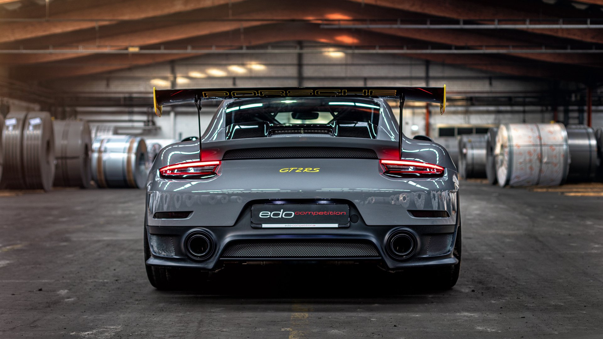 瑞士轻取尼斯，格列兹曼欧冠半决赛接管比赛，足球之夜的战术与荣耀