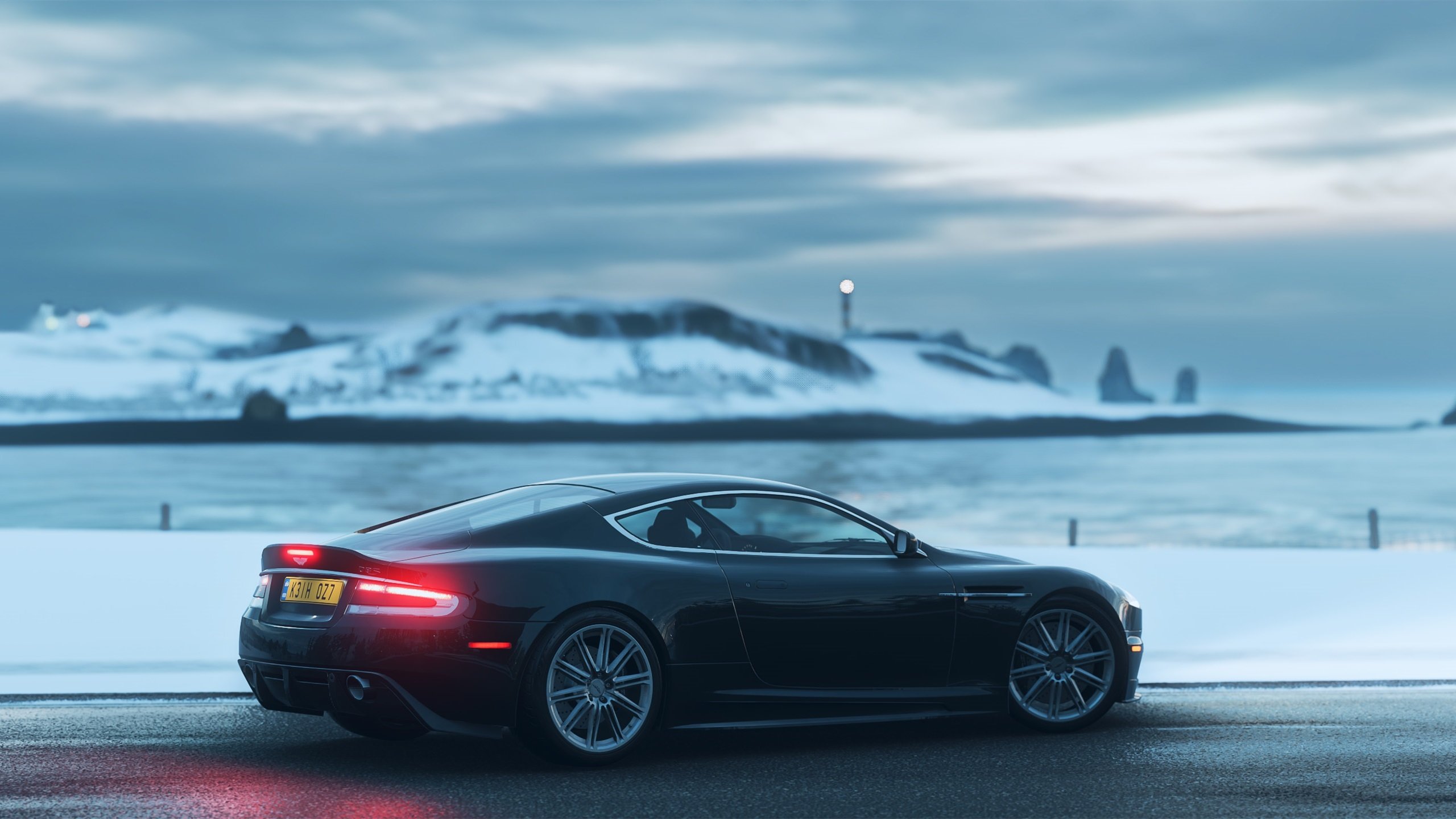 足球世界的两面,拉什福德个人英雄主义的绽放与国际米兰战术机器的冰冷碾轧